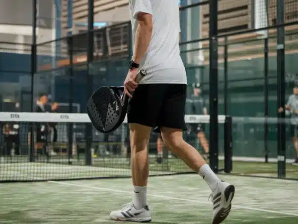 Hva du bor ha deg spiller padel klaer sko featured